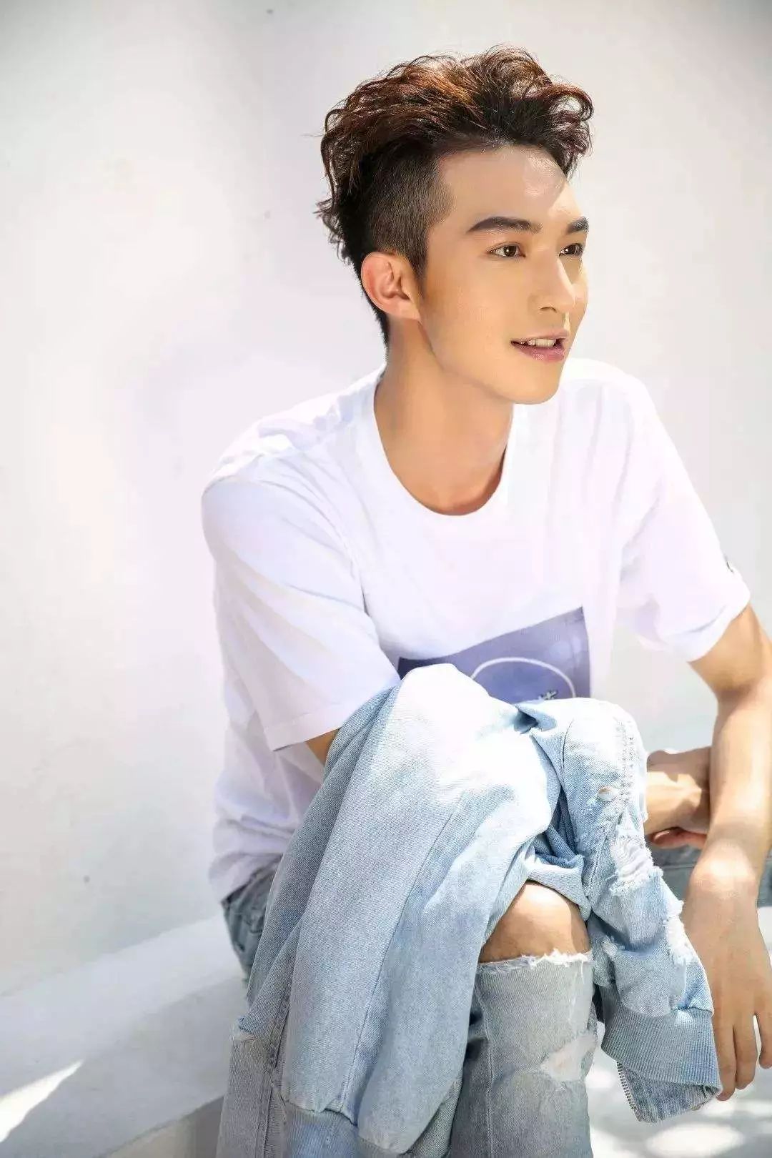 明天晚上咪王何乾梁在小榄百汇开show约吗