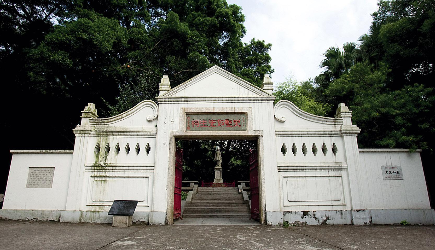 他因行刺清廷两广总督而死被追封上将军名垂青史