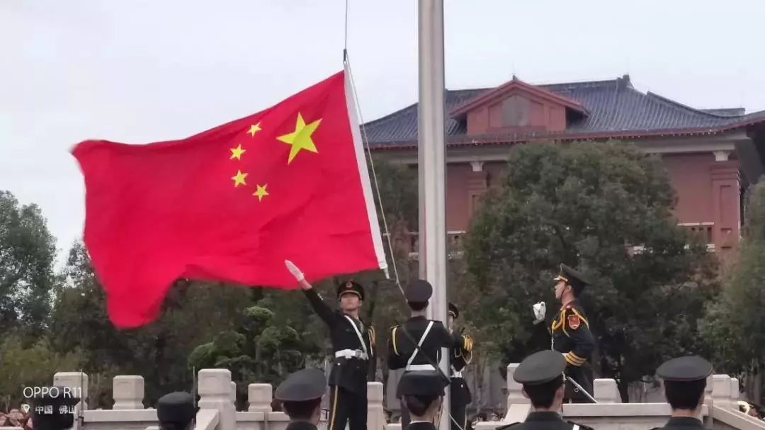 社74团肩扛红旗心藏热血