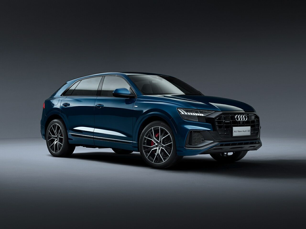 [成都车展]旗舰suv亮相 全新奥迪q8开启预售 77万起售