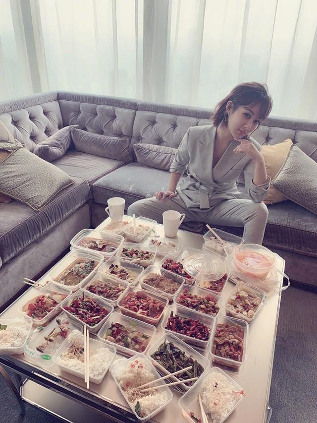 邓伦李现被带红,坐拥4千万豪宅,网友:这个女星很旺夫_杨紫