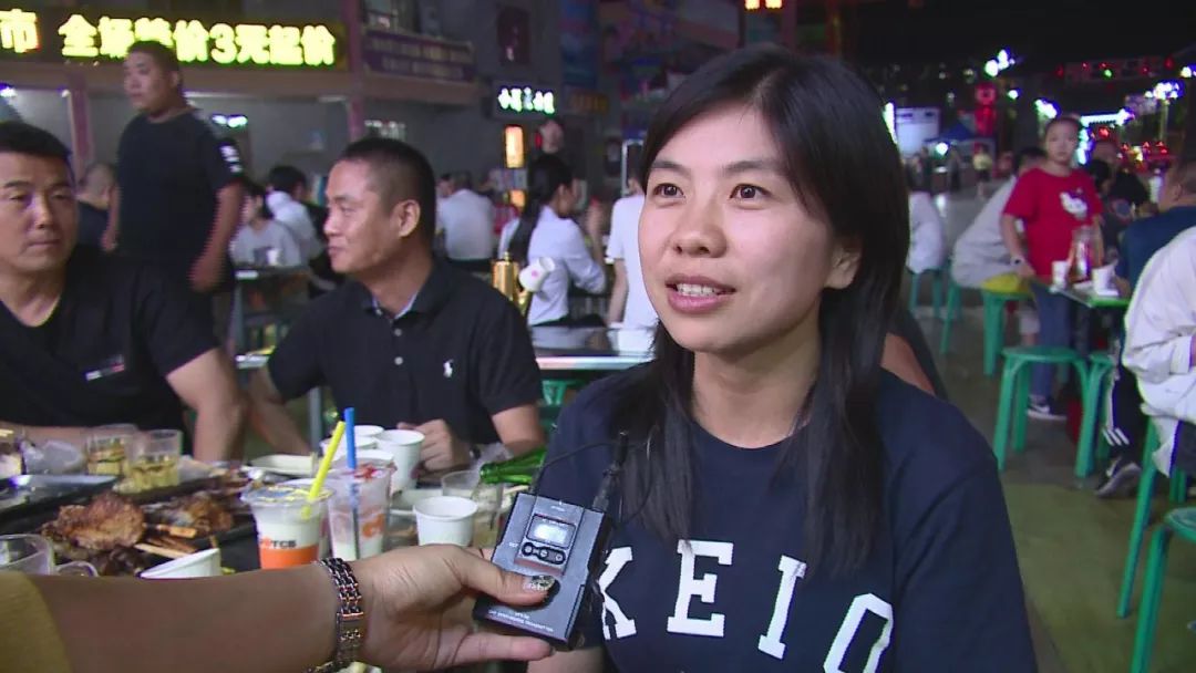 奇台县古城商业街夜市摊主