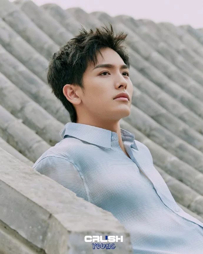 "三任男友都是大帅锅,金晨这类女生为什么很讨男生喜欢?有些男主