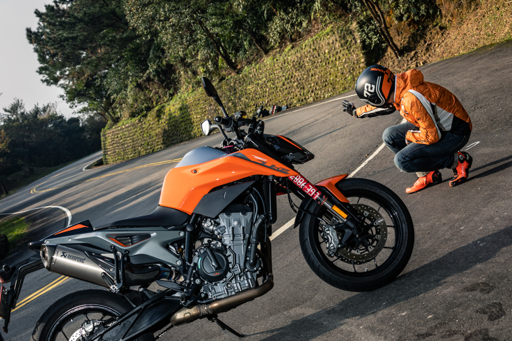 弯道手术刀 KTM 790 DUKE 深度测评-搜狐大视野-搜狐新闻