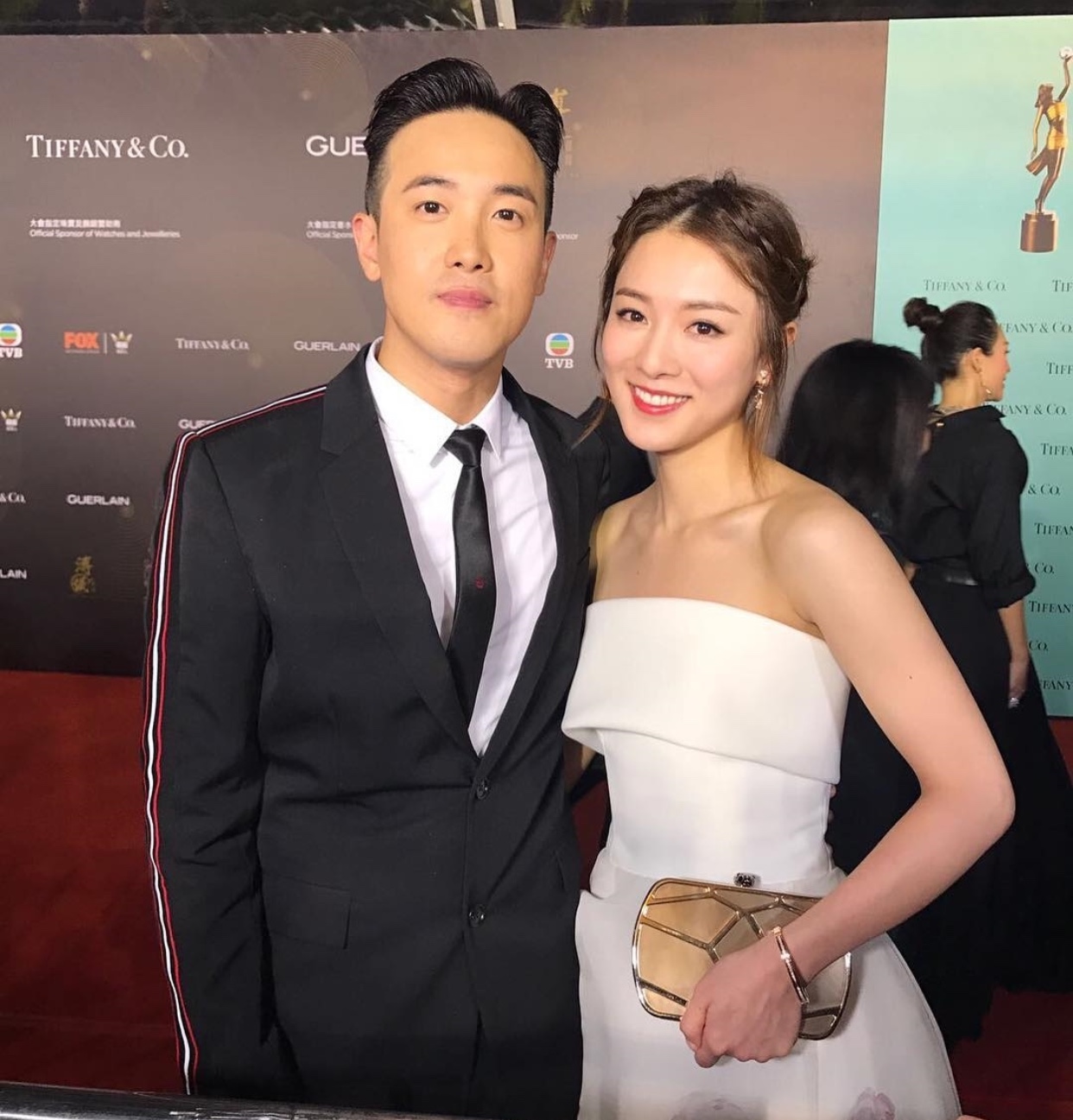 奖门人曾志伟升级做老爷儿子曾国祥与tvb花旦王敏奕秘密结婚