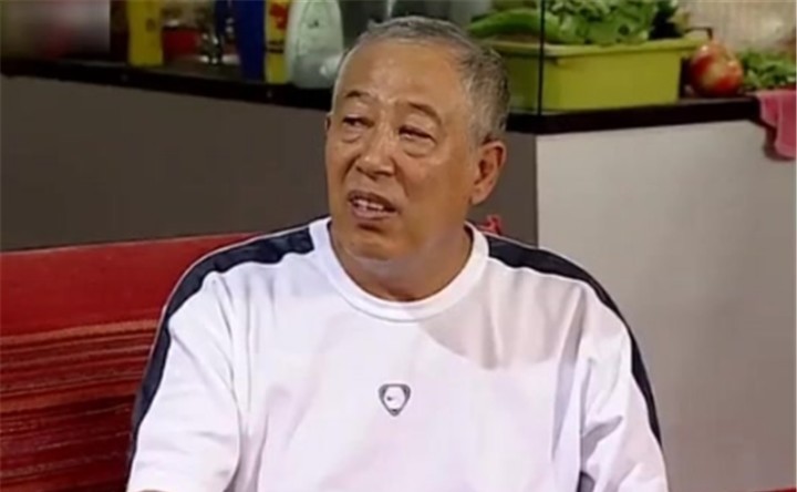 家有儿女已经播出15年的时间了,就是在里面扮演孩子们的爷爷的演员