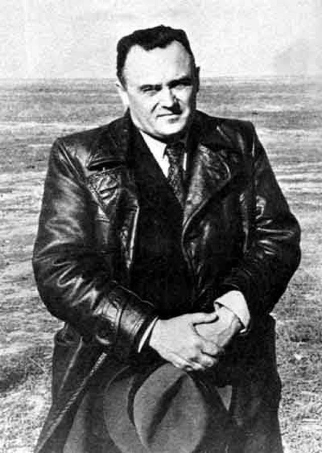 苏军导弹总师曾被10人围堵,打成公敌坐牢7年落下病根,59岁早逝_科罗