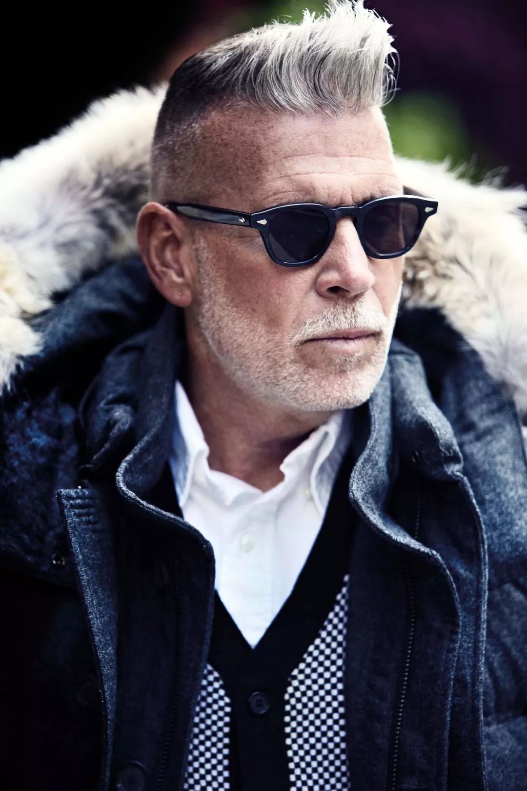 nickwooster经常戴的那副眼镜我给你们找到了