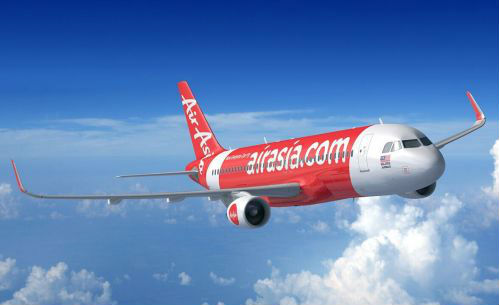 泰国亚洲航空客机起飞时发动机起火安全降落