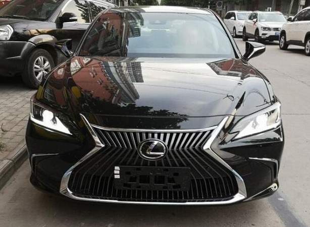 喜提雷克萨斯es200开了400公里后车主真的物有所值