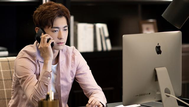 赵志伟教你叠穿撞色搭配,简约西装也能穿出新花样,宋妍霏都爱了