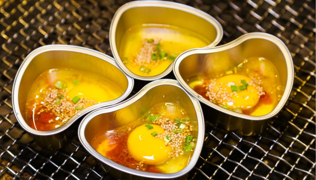 烧烤圈锡纸碗烤鸡蛋铁板烤鸡蛋不一样的做法不一样的美味