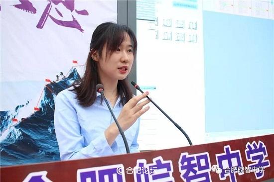 学生代表1902班吴志尧同学在发言中向大家保证,在军训中能服从命令,听