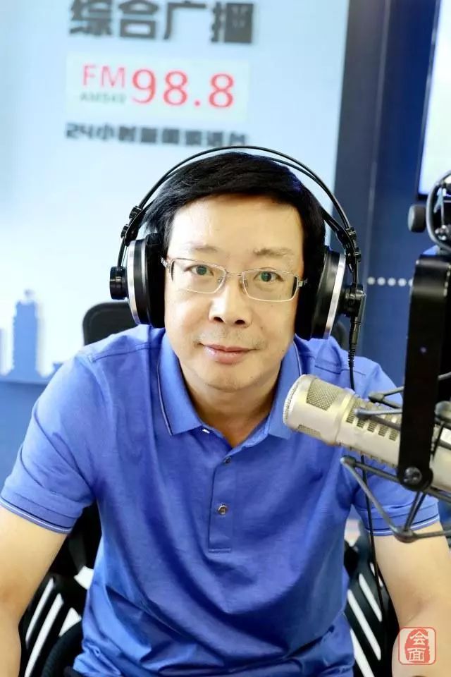 今天早间,金水区副区长闵武杰带领相关负责同志做客《路长热线》