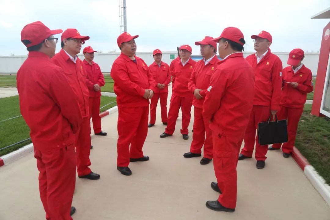 付锁堂深入采油九厂调研指导工作