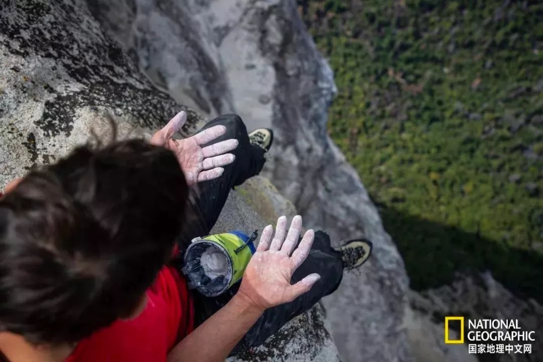 【必看影片】奥斯卡最佳纪录片《徒手攀岩》,太震撼了!_alex