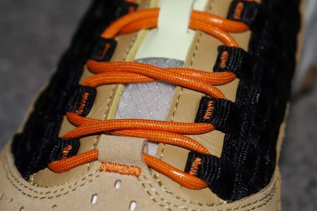 bt限量发售多重质感的拼接鞋面nikethe10th