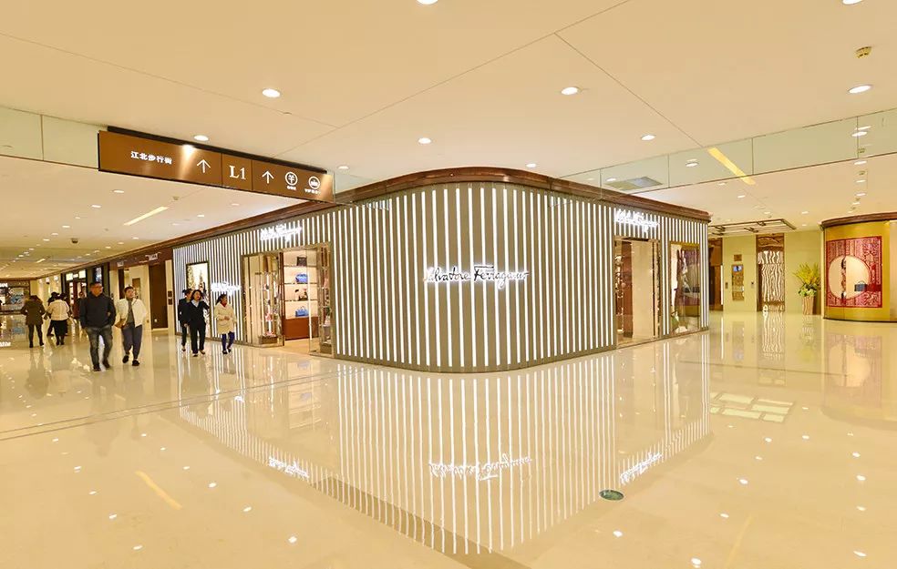 聚焦五星:恭贺重庆星光68广场荣获"五星购物中心"称号!_评价