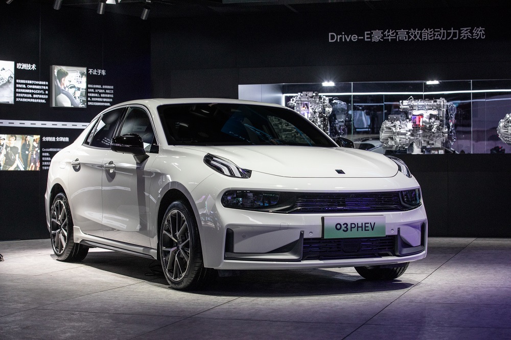 买纯电动车还是插电混动车？一点意见和建议