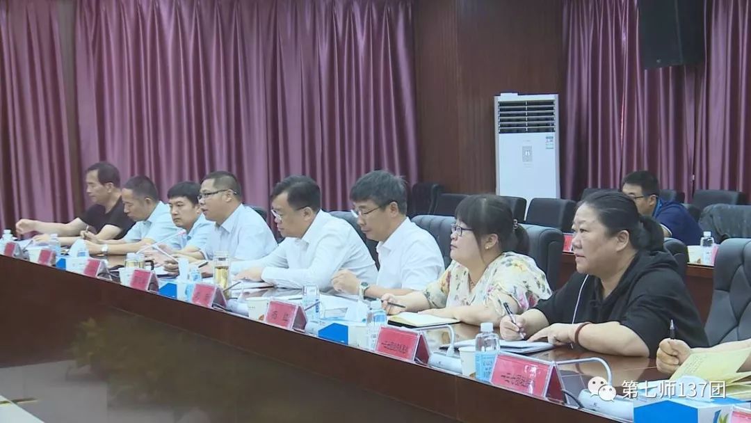 乌尔禾区一三七团召开兵地融合发展交流座谈会