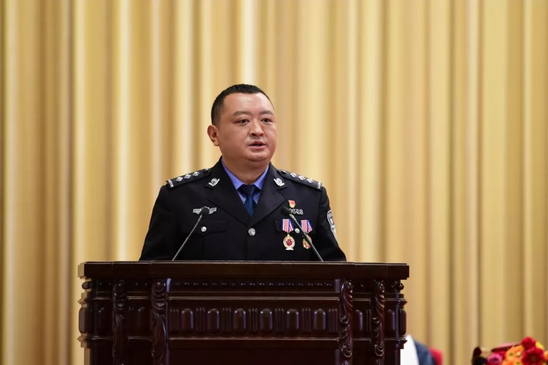 胡显禄四川省广元市苍溪县岫云村党支部书记 李君中央广播电视总台