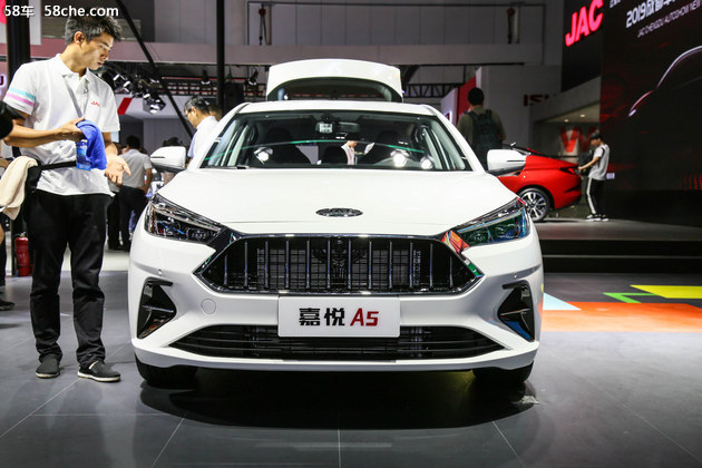 江淮嘉悦a5亮相成都车展预计11月上市