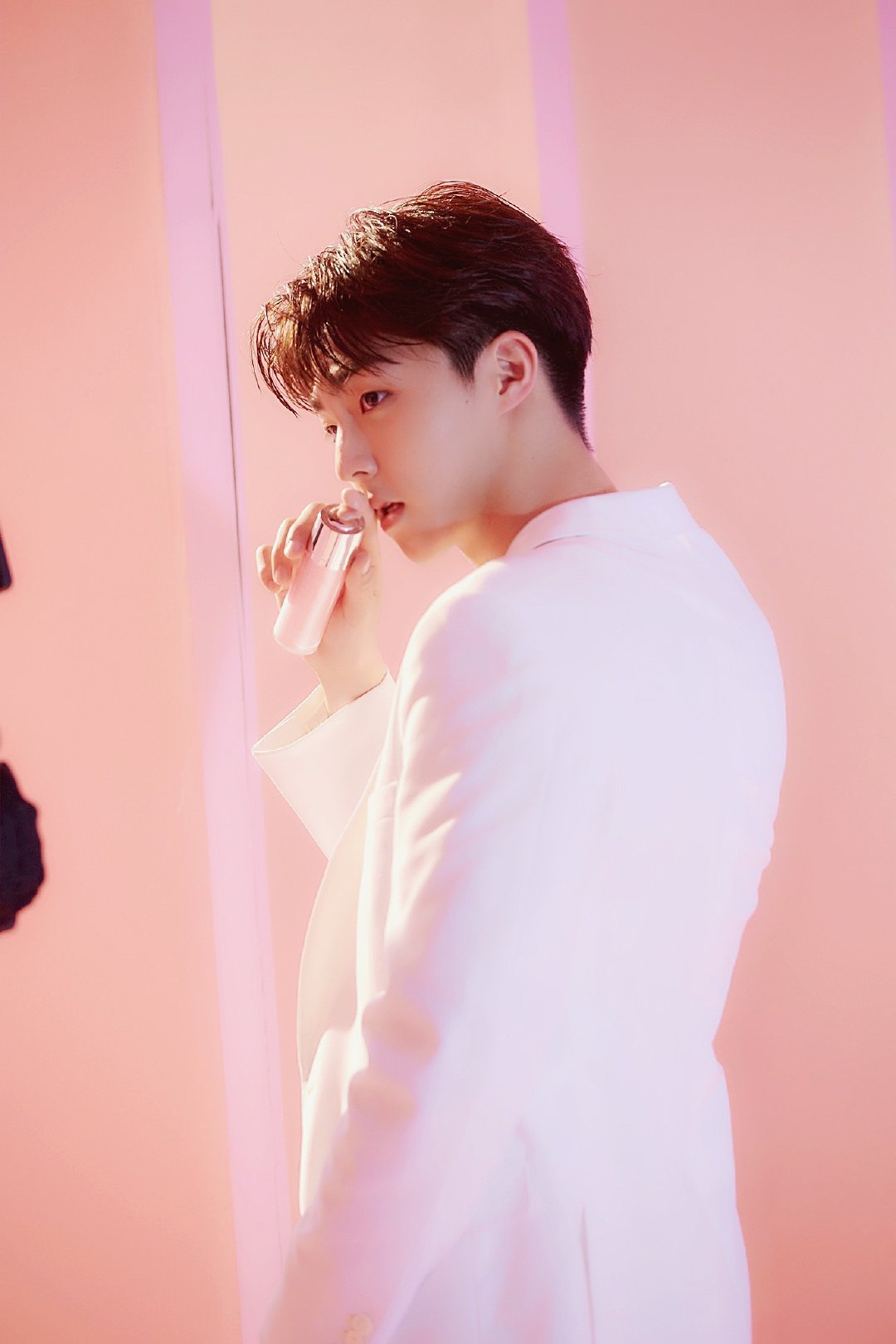 品牌更新陈立农帅照粉a农农可爱到让人移不开眼