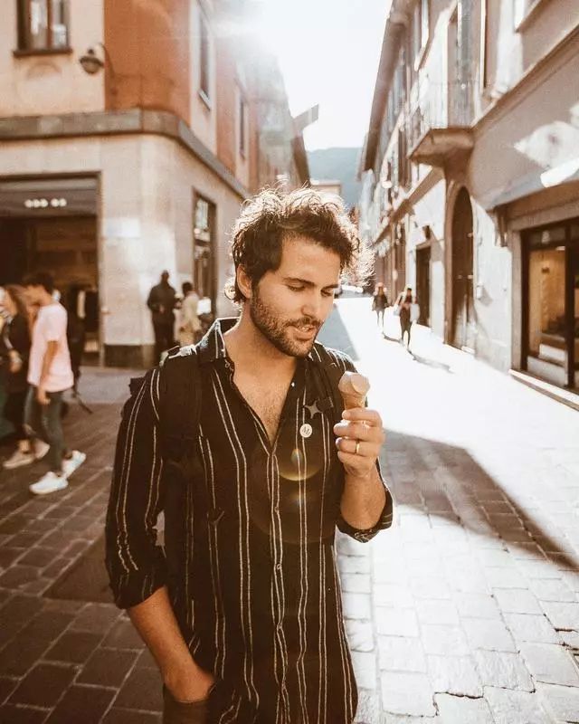 5种让自己帅气起来的时尚穿搭,摆脱各种宅男形象