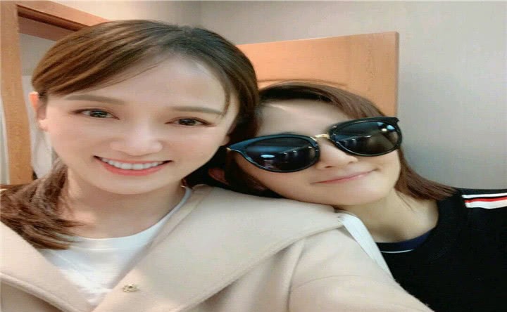 谢娜的4个闺蜜,与第一位"互相补刀",最后一位让张杰都吃醋