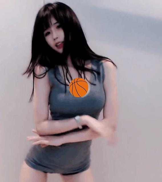 斗鱼二台女主播再整新活,rng女神男友视角,水友扣坏截图键_米儿