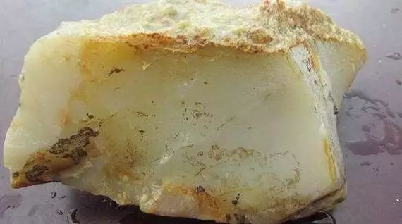 颐和园公然把石英岩当翡翠卖中国人何苦坑自己人