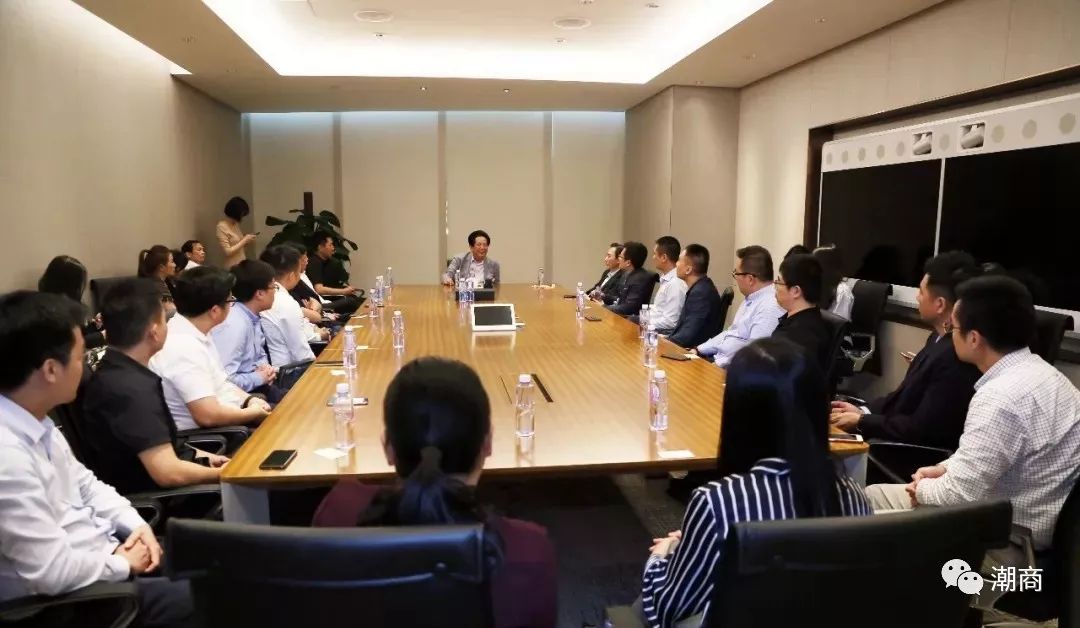 李茂水为深圳潮青上课,传授创业经验李茂水与潮青商会成员合影李茂水