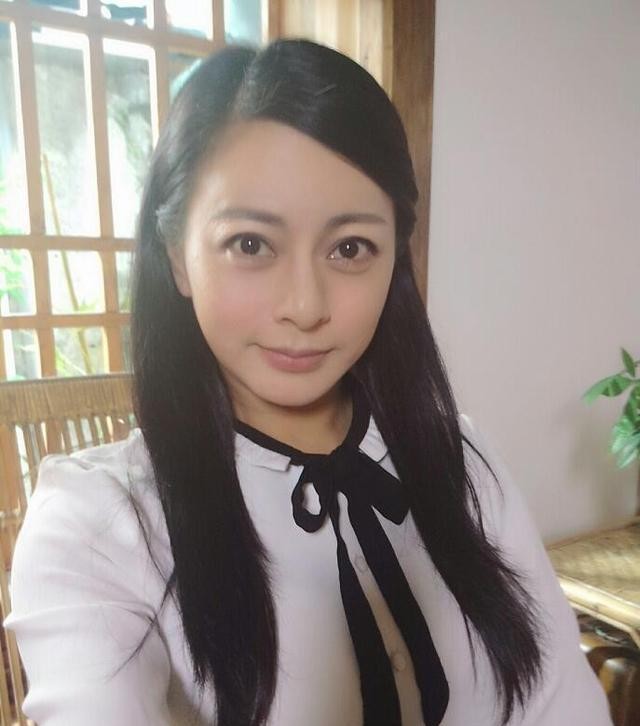 谢娜给她当过丫环,《还珠格格》原主女主,今41岁虽美但没戏拍!_李婷宜