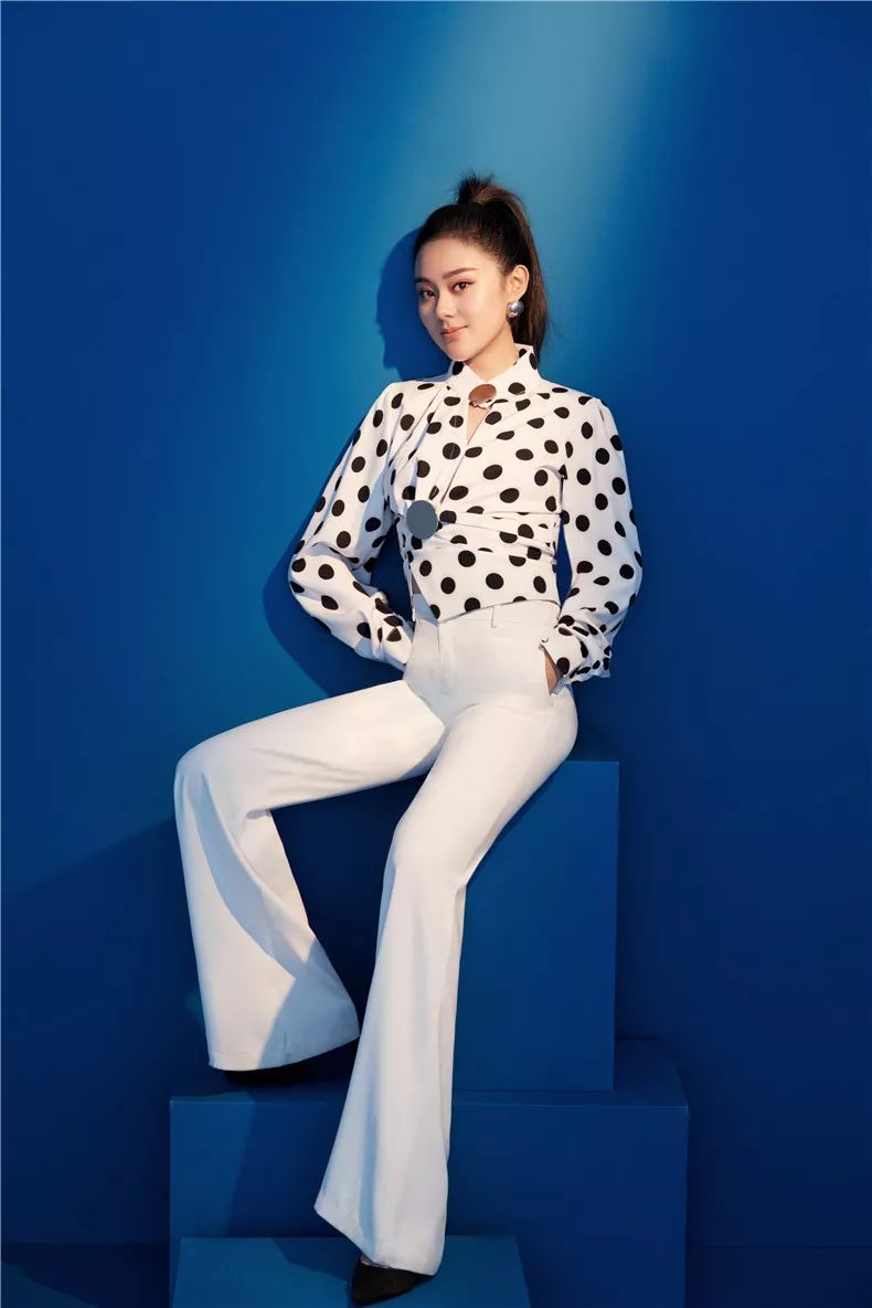 徐晶晶仰阿莎陈道斌词徐沛东曲