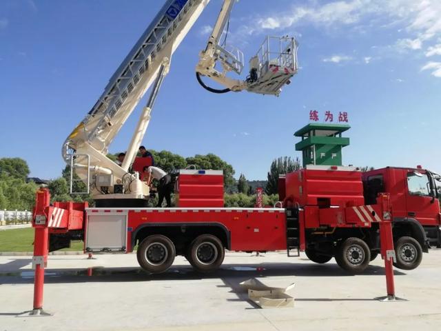 徐工消防服务工程师崔大姐100个日夜的坚守