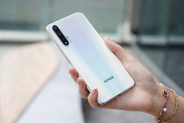 荣耀20s荣耀play3和华为畅享10plus哪个好