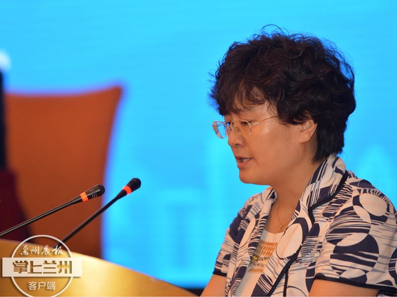 兰州市副市长马彩云表示,通过举办体育赛事,发扬体育精神,挖掘城市