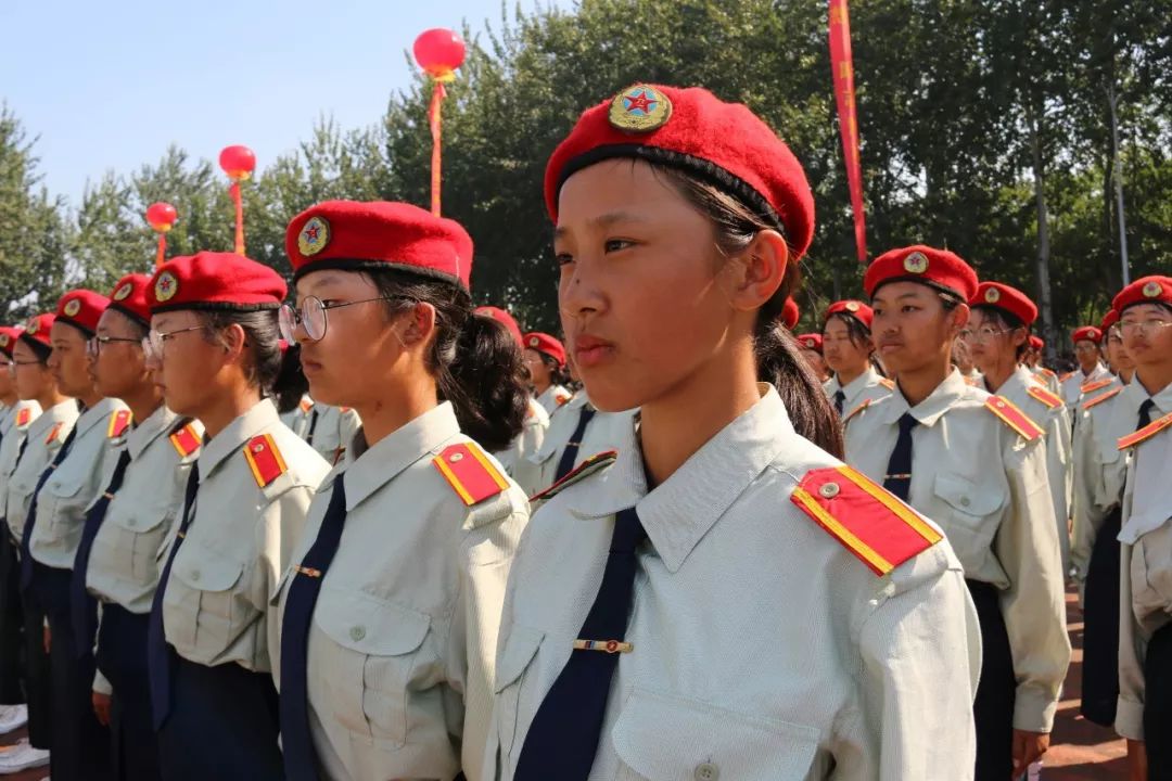 广饶一中举行新生军训总结开学典礼暨教师节庆祝大会