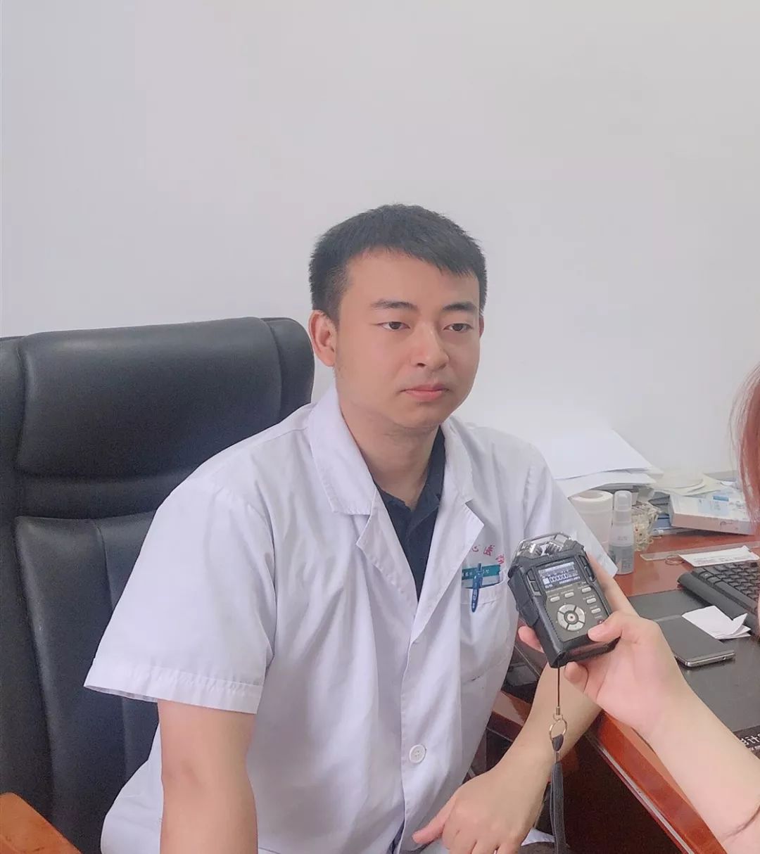 智齿象征"智慧到来",别逗了,该拔还得拔!_刘冲