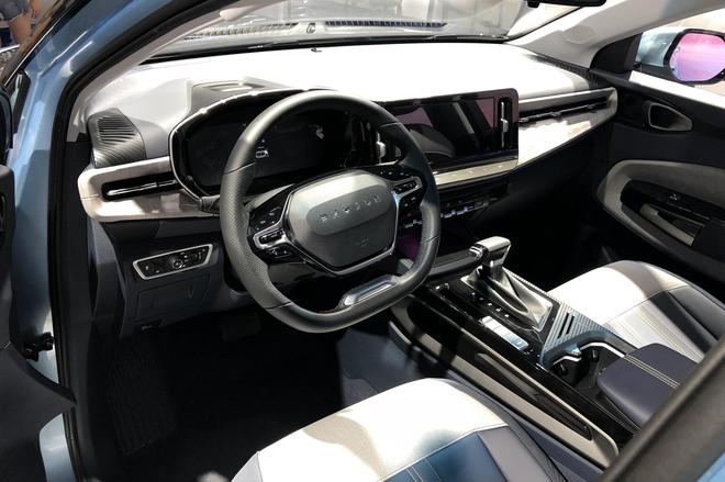 新宝骏rm5正式上市售价8681208万元