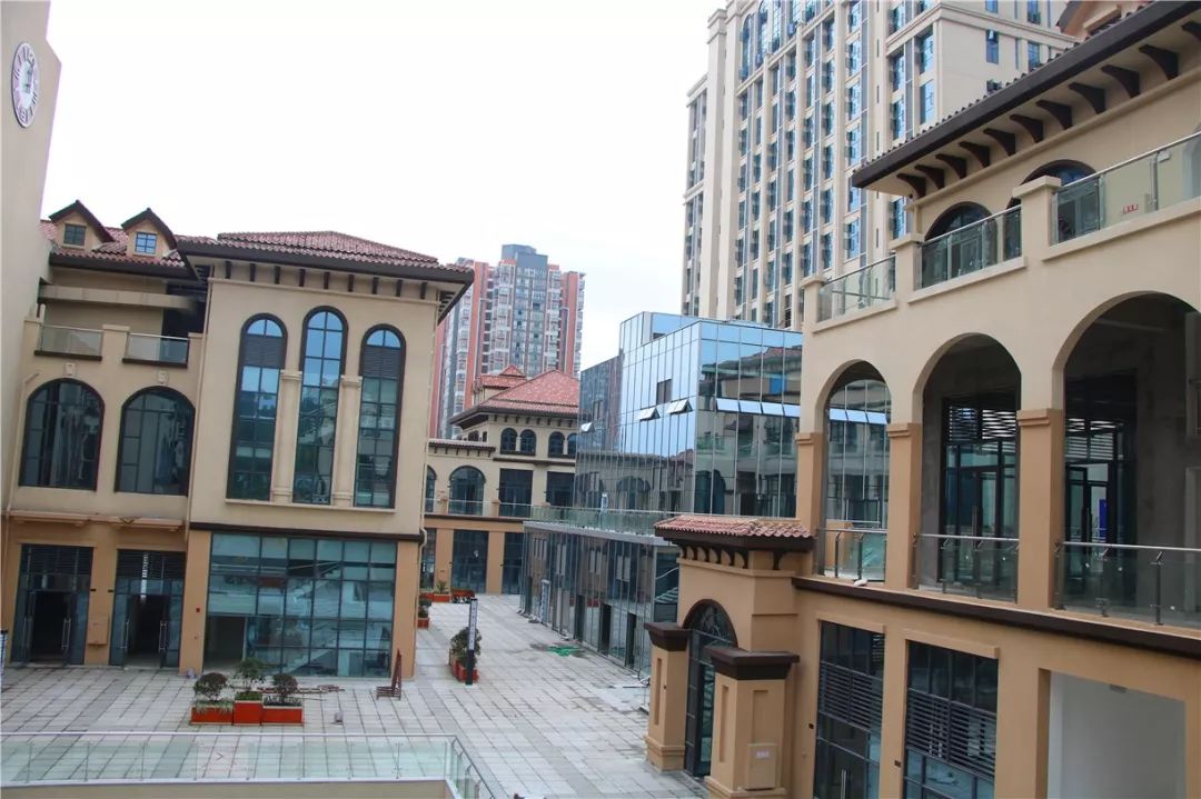 10万城北,财富之地德福德福公元•百乐街,总建筑面积约10万㎡!