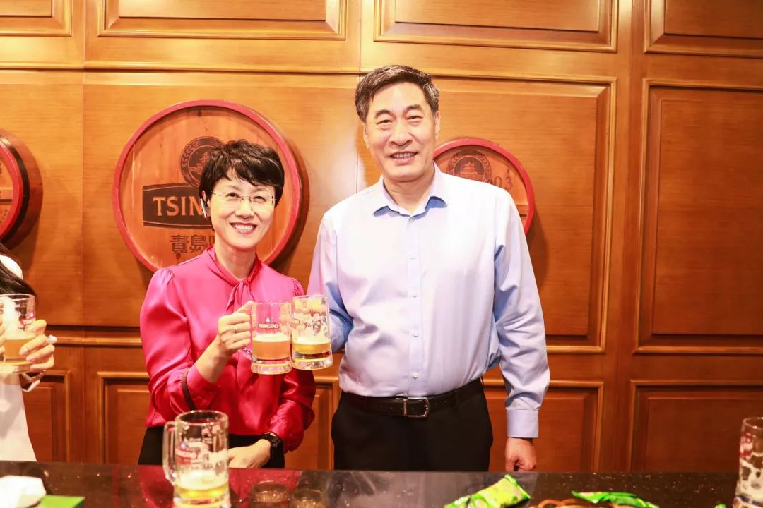 孙祁祥站在历史与未来之间关于企业家的反思