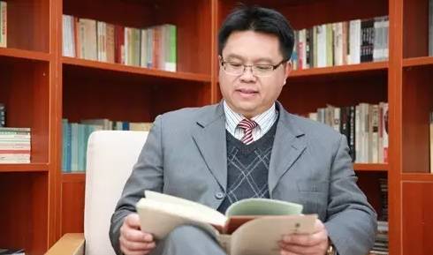 张小兵丨一个人要是跌进水里查理斯思特里克兰德的自白