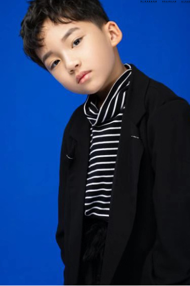 刘力文中国顶级少儿模特童星影视大赛广东省网络人气冠军