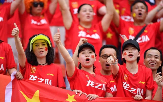 国足首战龙之队远征军前往助威网民吐槽打着助威名号去旅游的吧