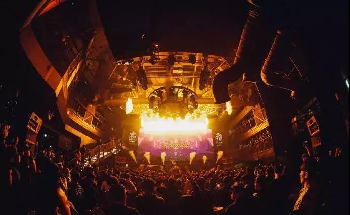 韩国edc结束回国你该知道去哪蹦迪了吧