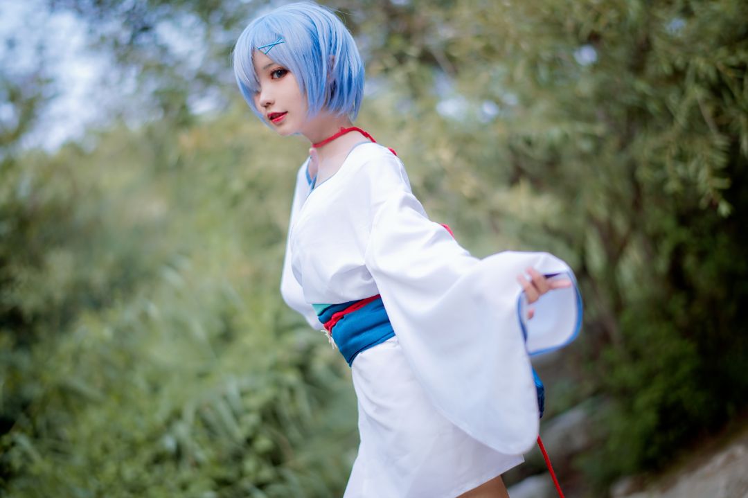 雷姆白色和服cos,这样的雷姆你心动了么?