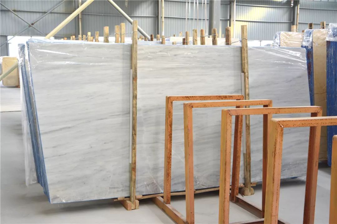 【雅特银狐】新品大理石界于灰与白之间——简约现代风格家装的首选