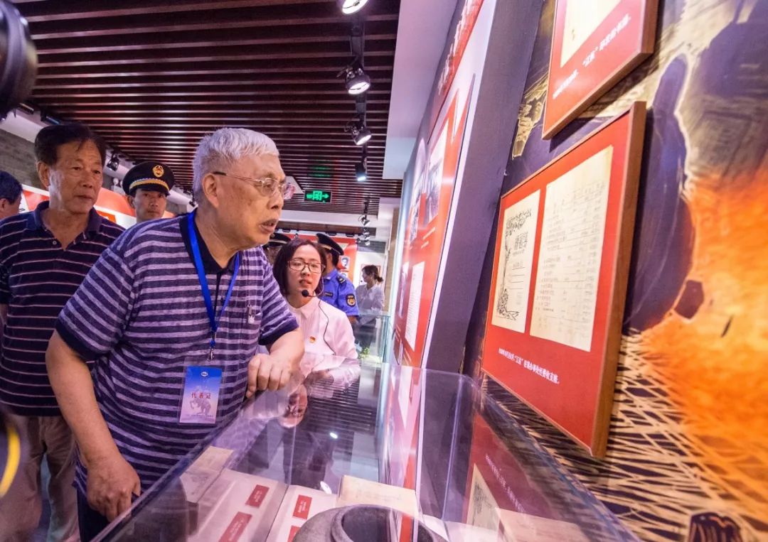 纪念新四军江抗东进80周年江抗英烈祭奠仪式在梅村街道举行