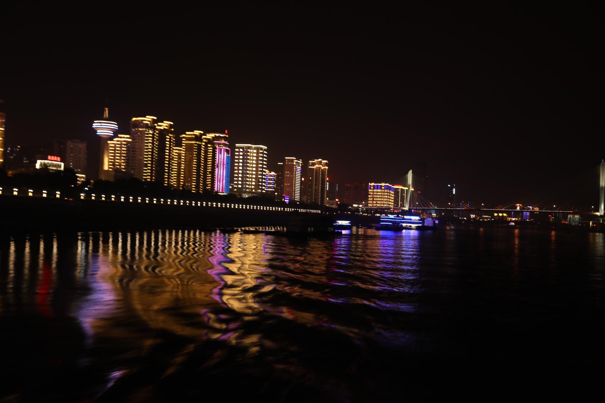 宜昌街道夜景图片